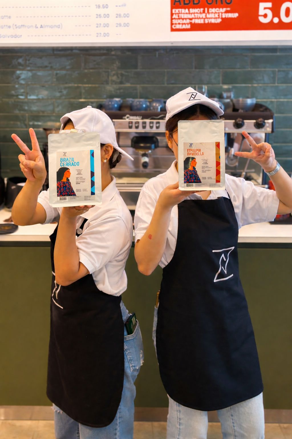 Zaina Caf&eacute; baristas
