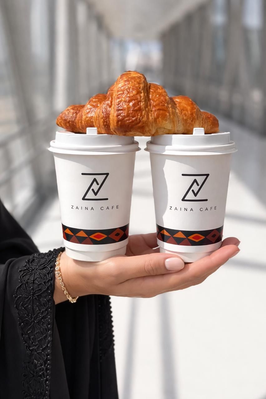 Zaina Caf&eacute; croissant and coffee